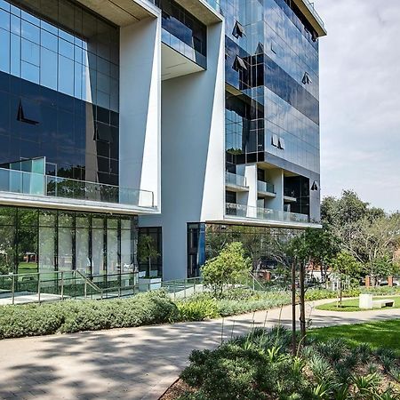 The Park Central Residence - With Generator Johannesburg Exterior photo
