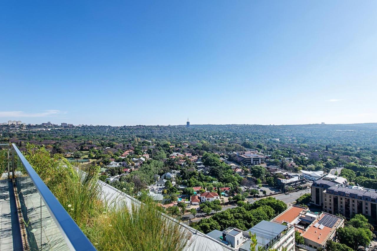 The Park Central Residence - With Generator Johannesburg Exterior photo