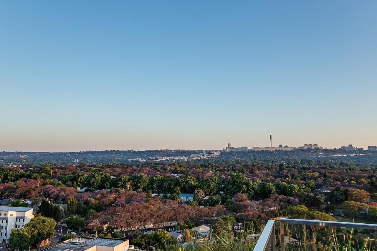 The Park Central Residence - With Generator Johannesburg Exterior photo