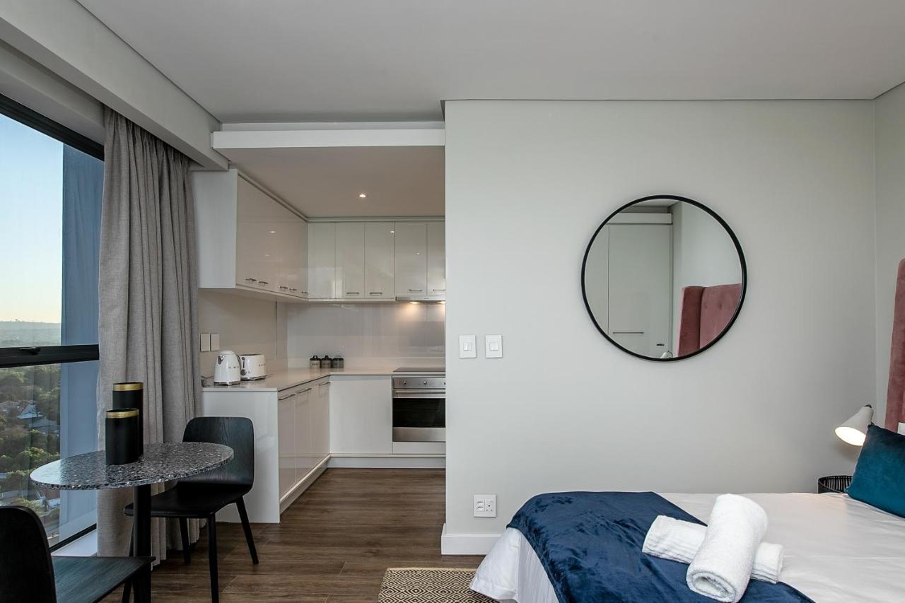 The Park Central Residence - With Generator Johannesburg Exterior photo